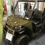 Ranger Polaris 570 EPS kolor zielony paka załadunkowa pasy bezpieczeństwa kierownica samochodowa pasy bezpieczeństwa zderzak przedni metalowy felgi stalowe napęd 2x4 4x4 EPS wspomaganie kierownicy klatka ochronna Korbanek.pl