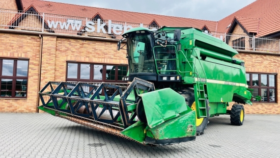 Kombajn zbożowy John Deere 2264