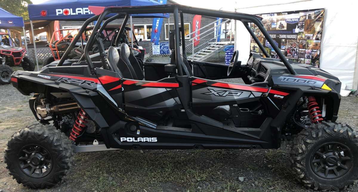 RZR 1000 4 XP Polaris RZR 1000 4 XP Polaris klatka bezpieczeństwa napęd 2x4 4x4 pasy bezpieczeństwa drzwi boczne