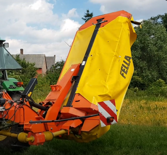 Rostselmash Vector 425 heder kopiowanie terenu Rostselmash Vector 425 spręzyny odpowiedzialne za mechaniczne kopiowanie terenu