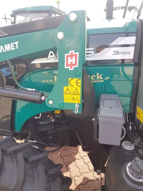 Konstrukcja wsporcza co ciągnika rolniczego firmy Hydramet  