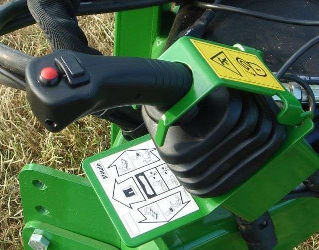 Joystick sterujący owijarką mcHale 991 BJC Wielofunkcyjny joystick sterujący owijarką McHale 991 BJC