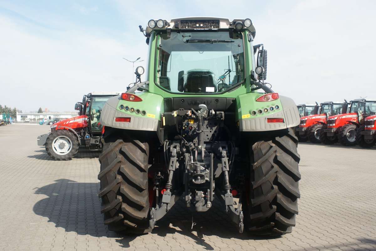 Tylny TUZ ciągnik Fendt 500 Vario